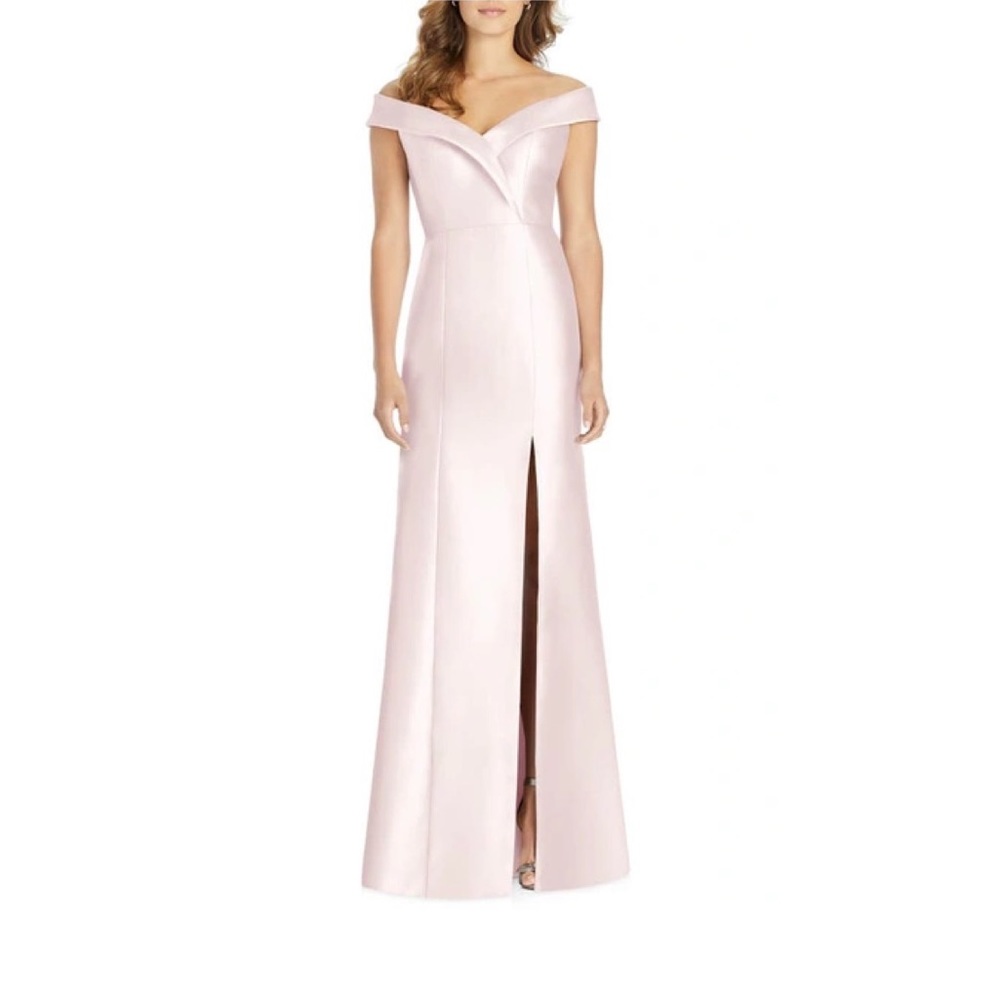 ALFRED SUNG
Portrait Collar Satin Trumpet Gown In Blush